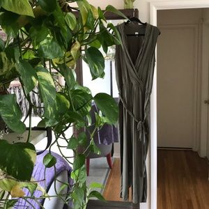 GAP- Tall olive green jumpsuit (XL)